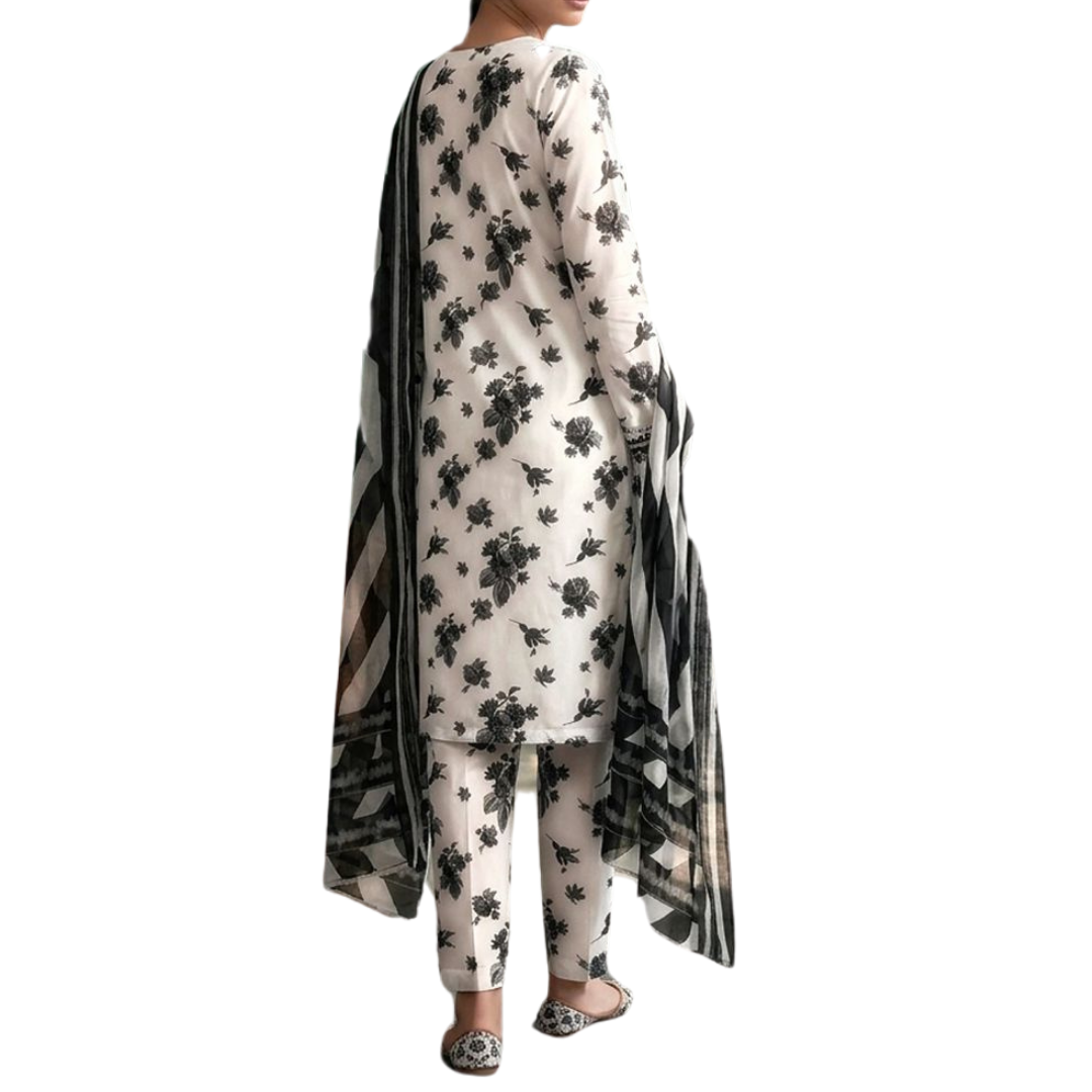 Seamless Elegance: The Allover Edit | Design 09 | The Onyx Flora Ensemble